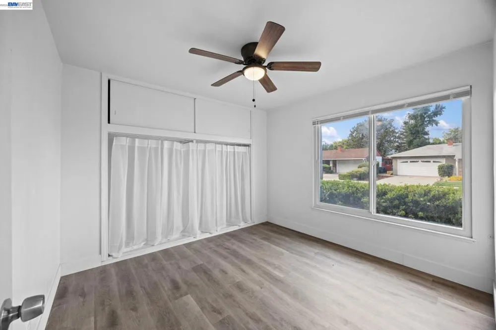 2136 Holbrook Drive Concord, CA 94519