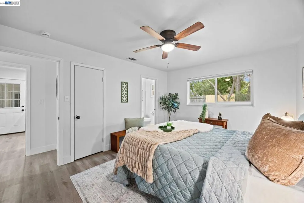 2136 Holbrook Drive Concord, CA 94519
