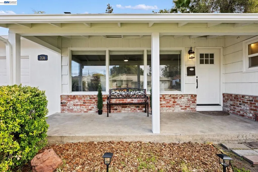 2136 Holbrook Drive Concord, CA 94519