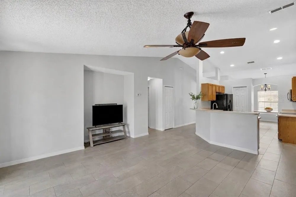 1906 MANATEE LANE Kissimmee, FL 34759