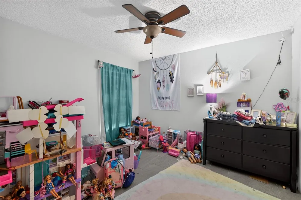 1906 MANATEE LANE Kissimmee, FL 34759