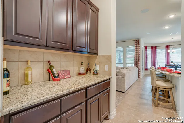 531 LILLY BLF Castroville, TX 78009