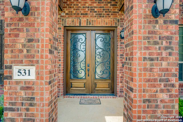 531 LILLY BLF Castroville, TX 78009