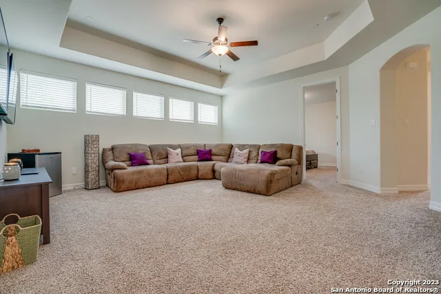 531 LILLY BLF Castroville, TX 78009