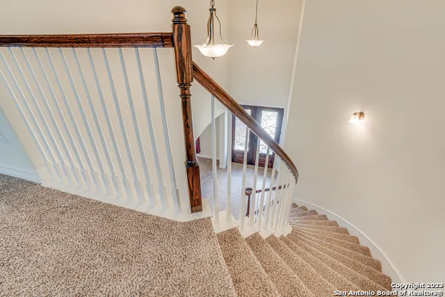 531 LILLY BLF Castroville, TX 78009
