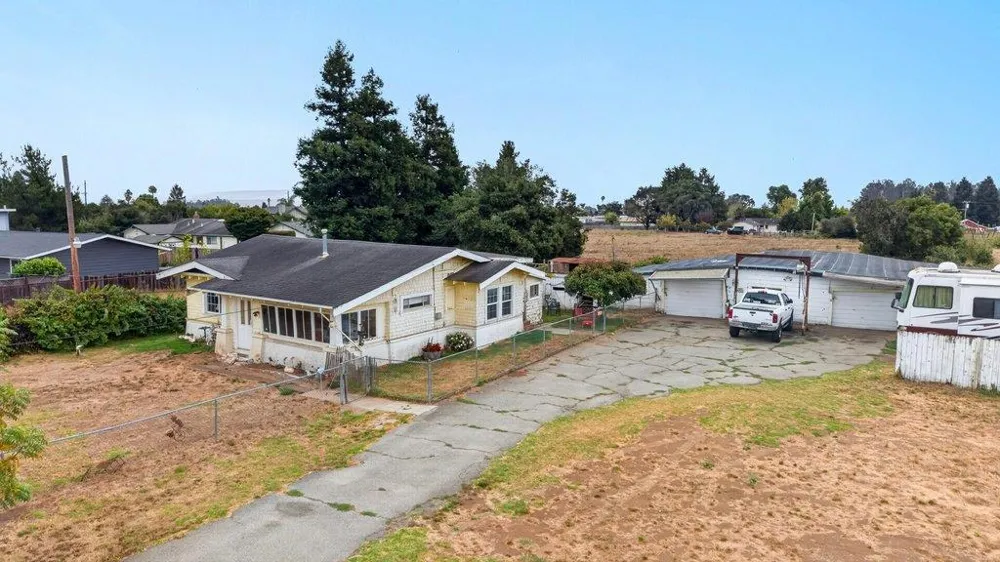 897 Green Valley Road Watsonville, CA 95076