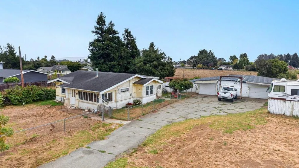 897 Green Valley Road Watsonville, CA 95076