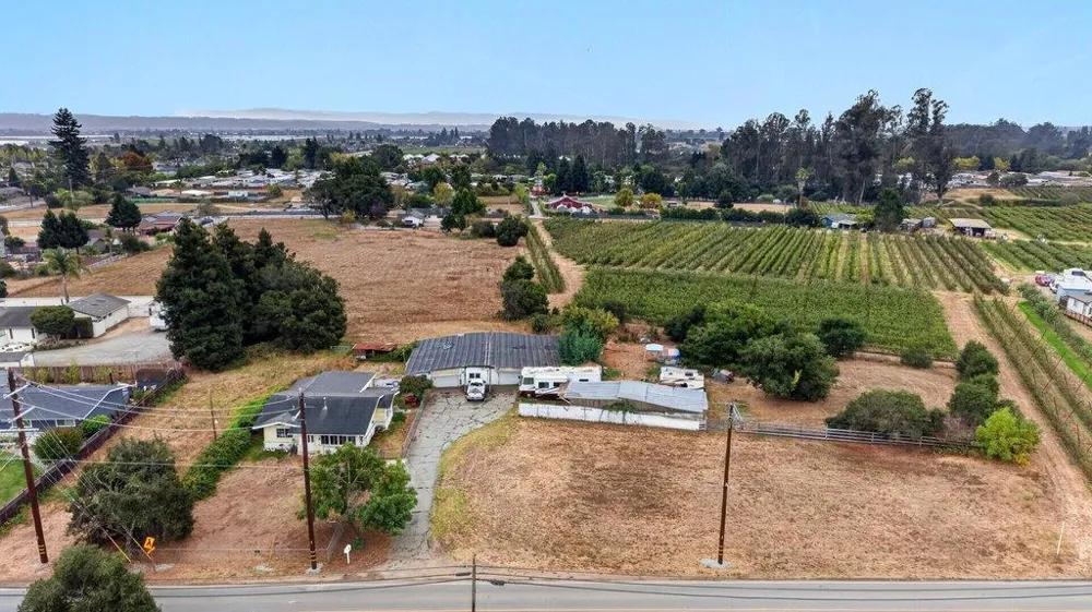 897 Green Valley Road Watsonville, CA 95076