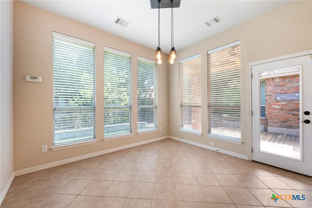 2238 Fernspring Drive Round Rock, TX 78665