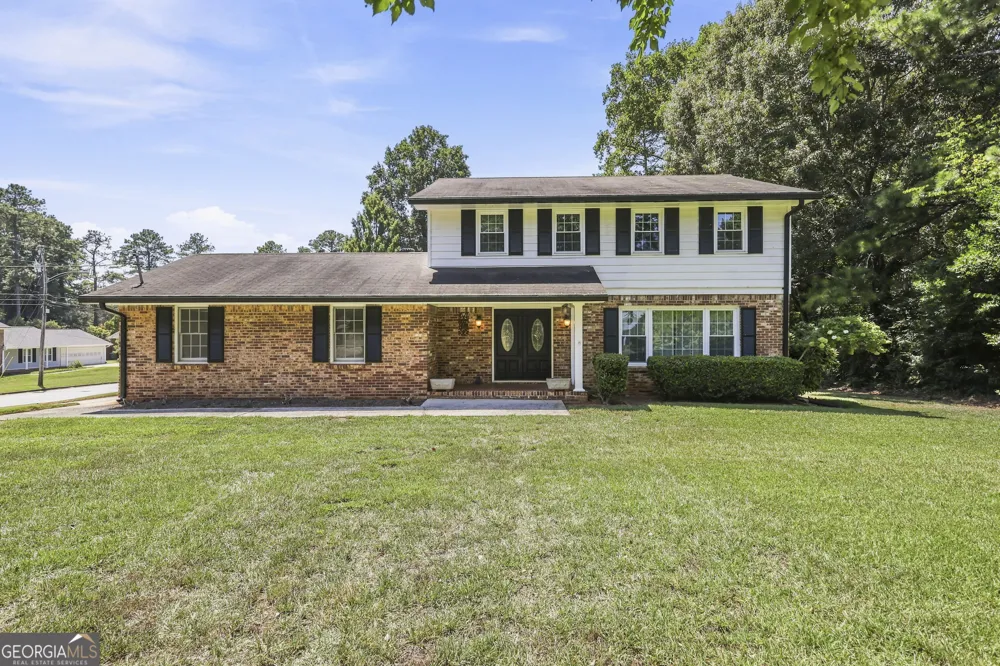 1741 Beauregard DR SW Lilburn, GA 30047
