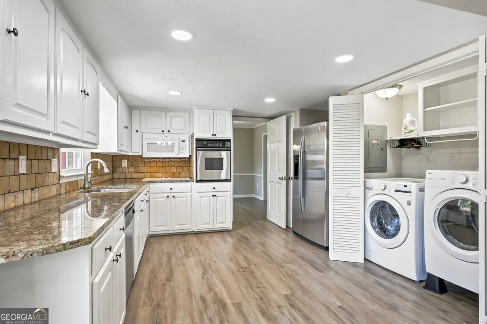 1741 Beauregard DR SW Lilburn, GA 30047