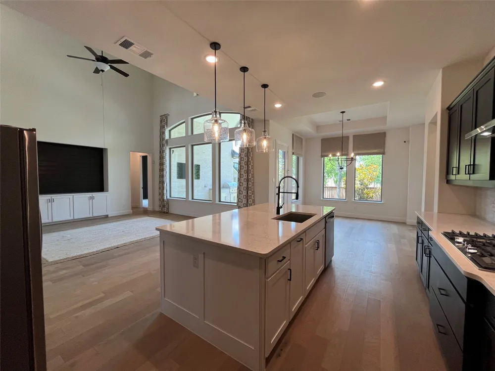 2403 Royal Dove Lane Mansfield, TX 76063