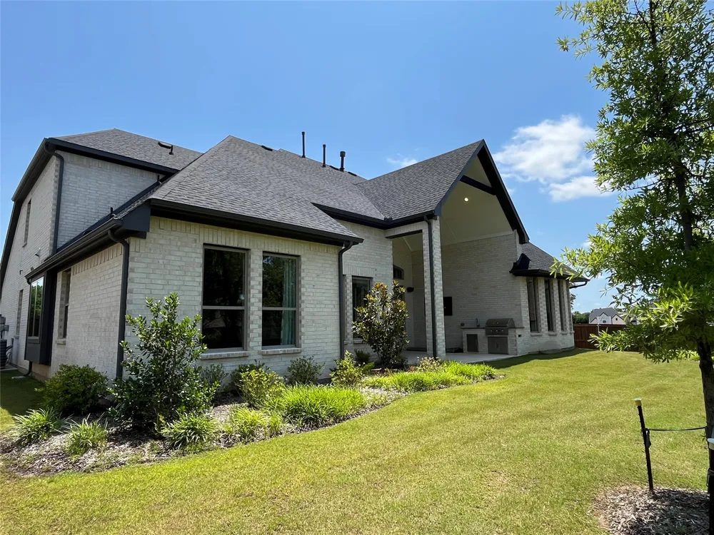 2403 Royal Dove Lane Mansfield, TX 76063