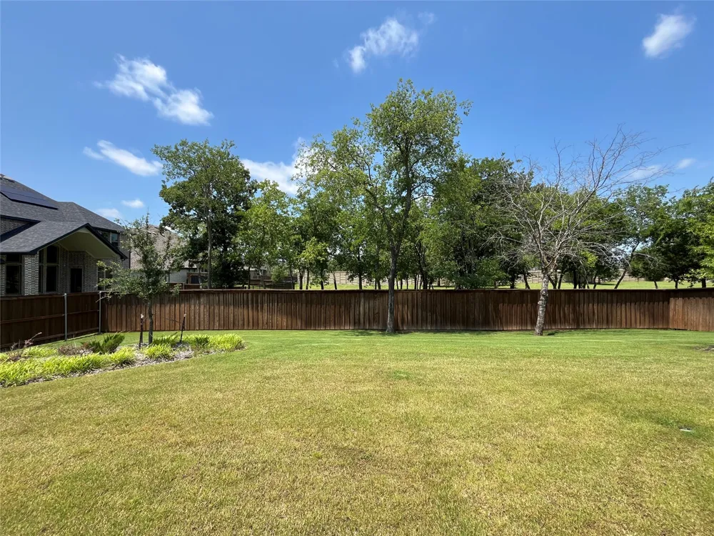 2403 Royal Dove Lane Mansfield, TX 76063