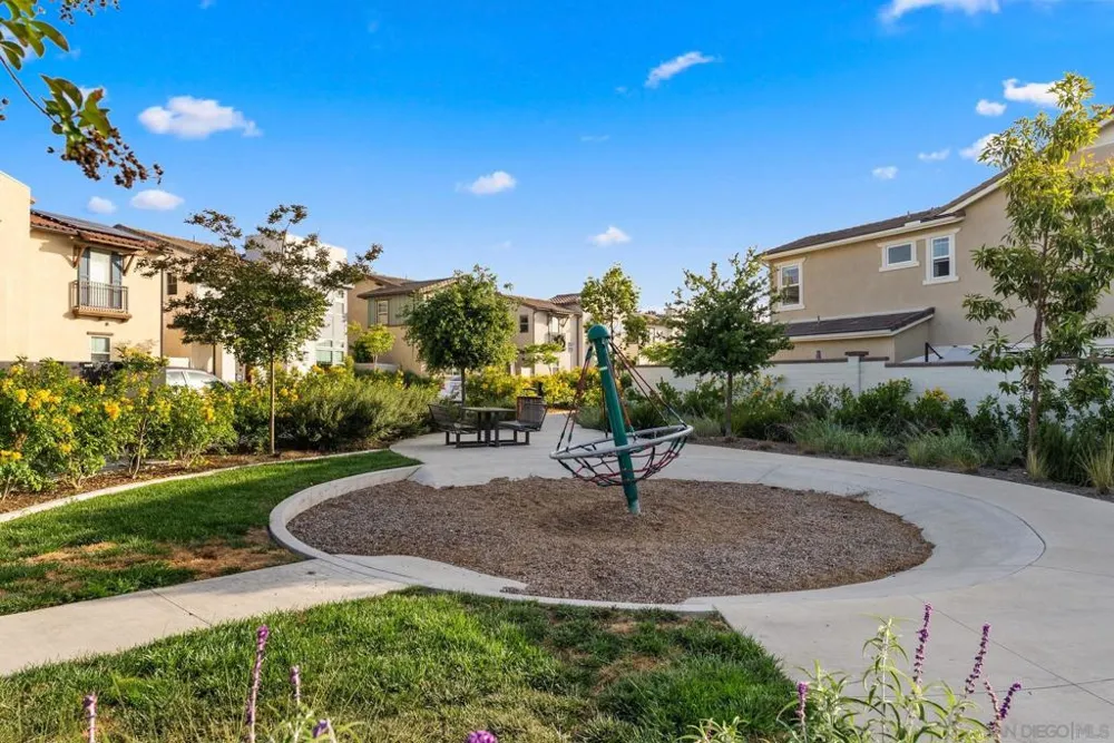 493 Village Greens Way San Marcos, CA 92078