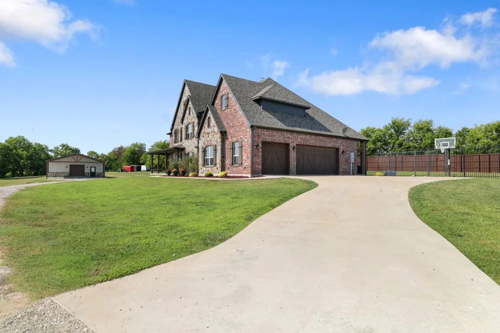 204 Tate Circle Sherman, TX 75090