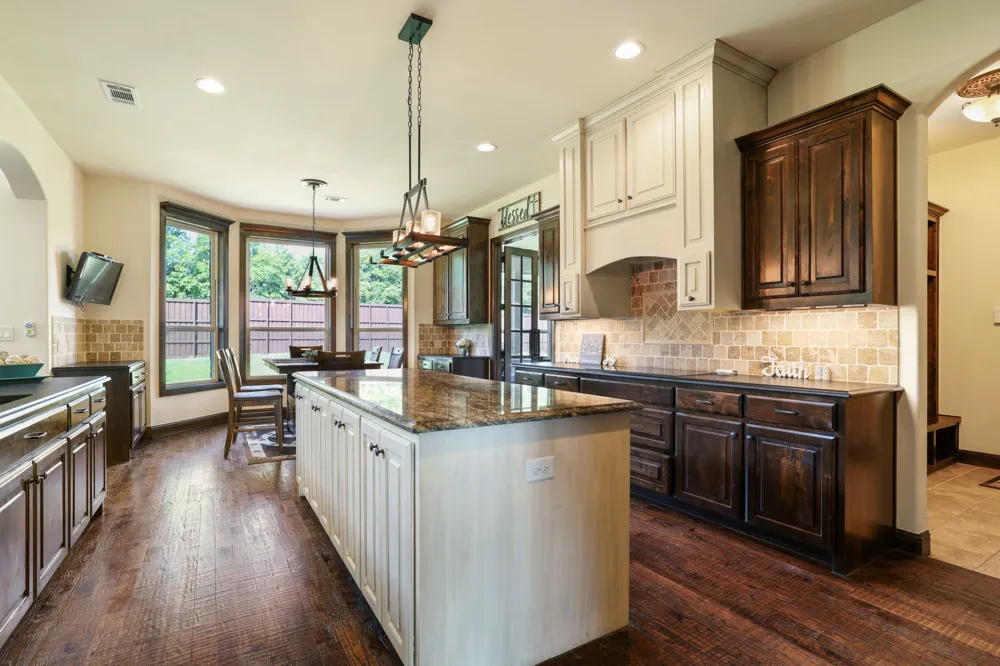 204 Tate Circle Sherman, TX 75090