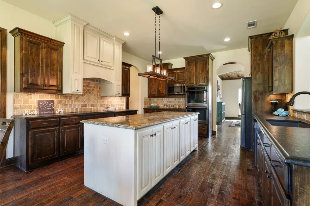 204 Tate Circle Sherman, TX 75090