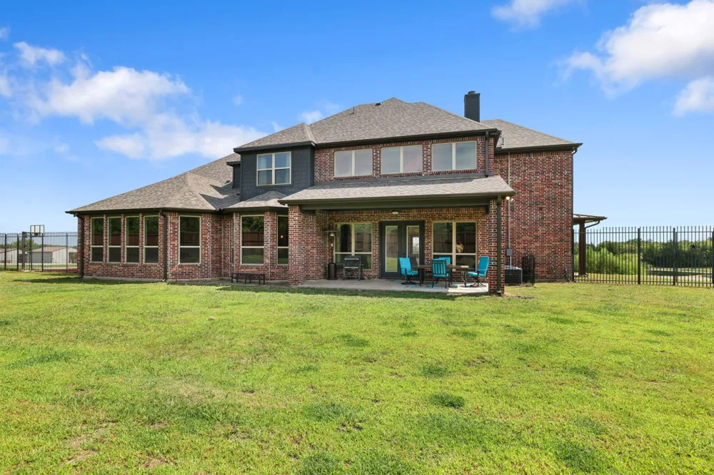 204 Tate Circle Sherman, TX 75090