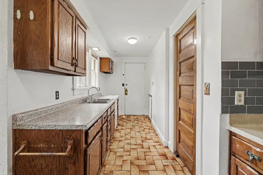 31 Orchard Place Battle Creek, MI 49017