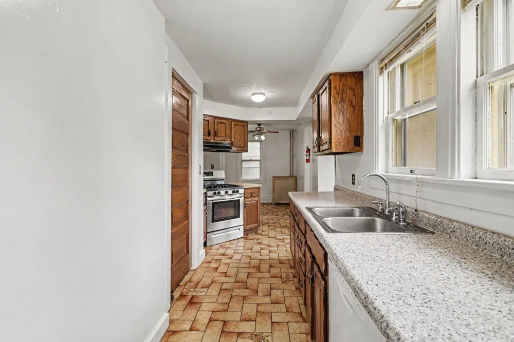 31 Orchard Place Battle Creek, MI 49017