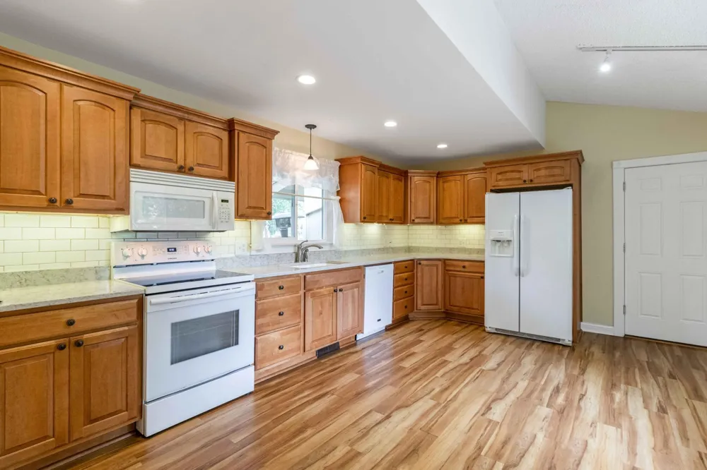 17801 Jaguar Path Lakeville, MN 55044