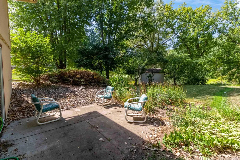 17801 Jaguar Path Lakeville, MN 55044