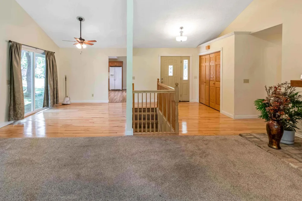 17801 Jaguar Path Lakeville, MN 55044
