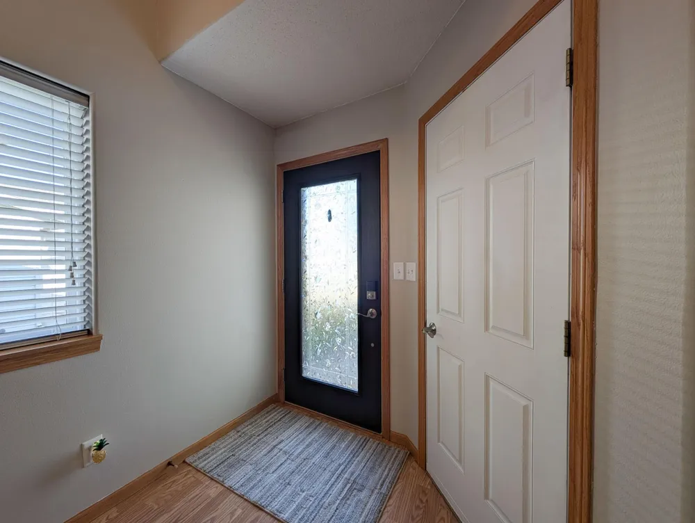 707 14TH AVENUE E West Fargo, ND 58078