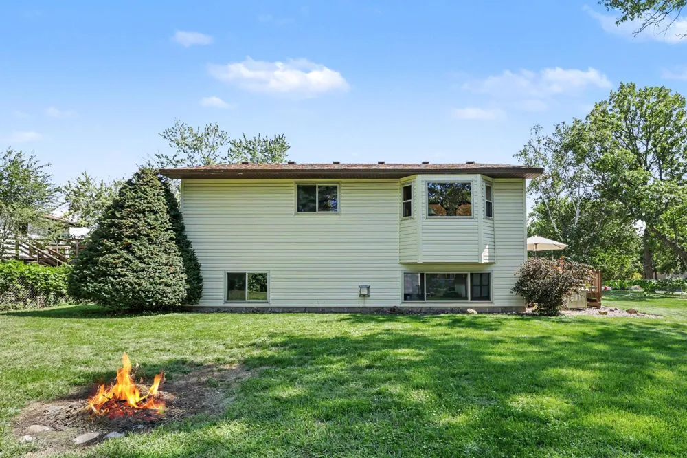 14372 Jonquil Street NW Andover, MN 55304