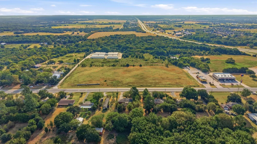 1017 Highway 377 Whitesboro, TX 76273