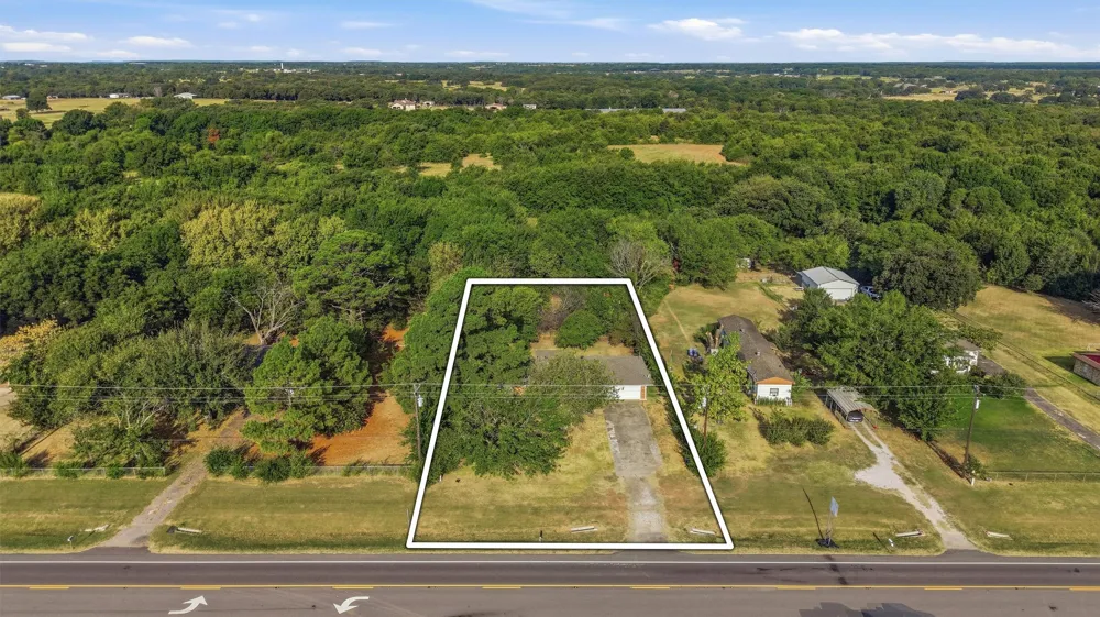 1017 Highway 377 Whitesboro, TX 76273
