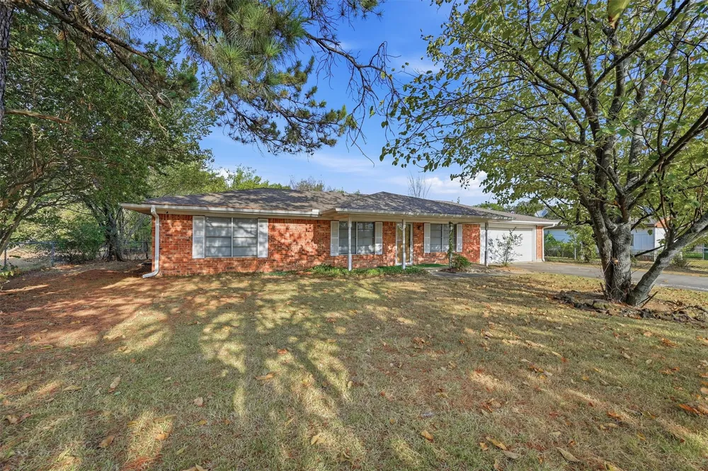 1017 Highway 377 Whitesboro, TX 76273