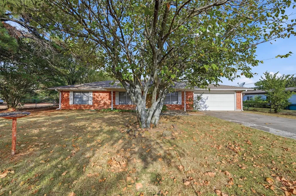 1017 Highway 377 Whitesboro, TX 76273