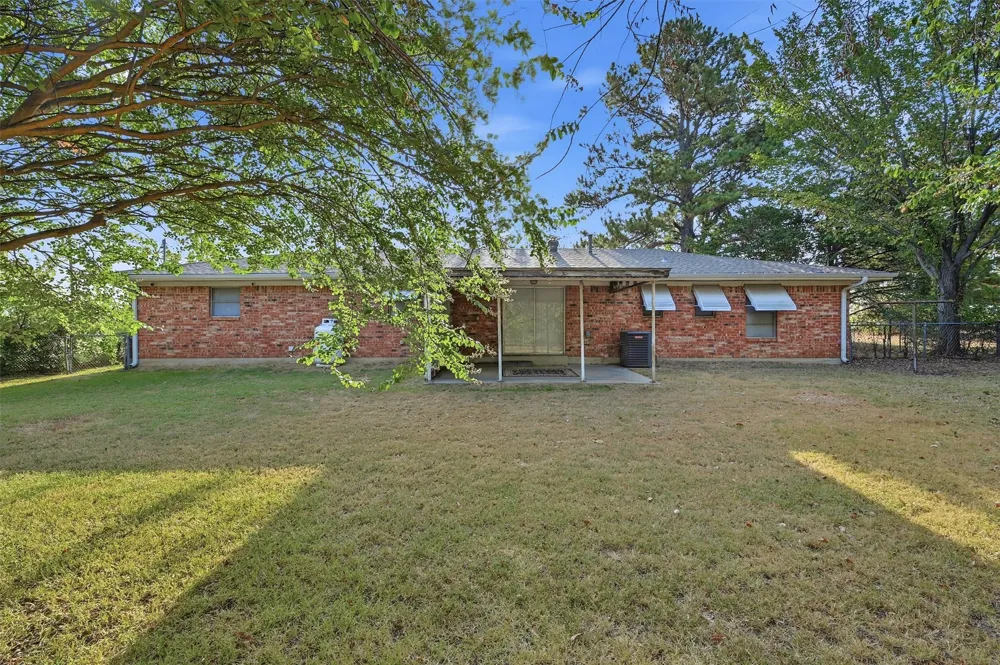 1017 Highway 377 Whitesboro, TX 76273
