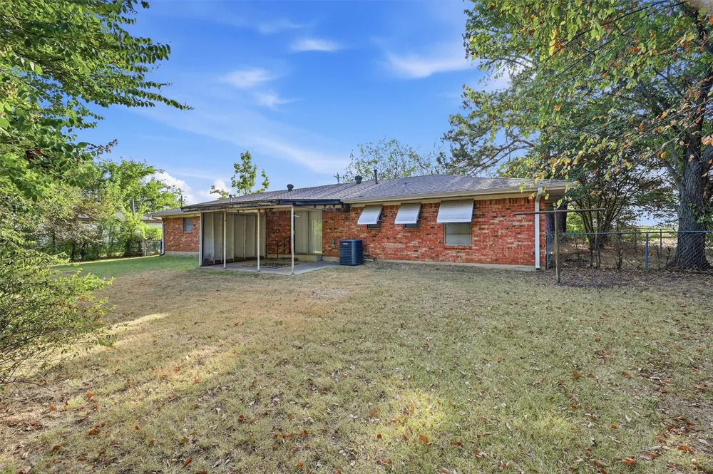 1017 Highway 377 Whitesboro, TX 76273
