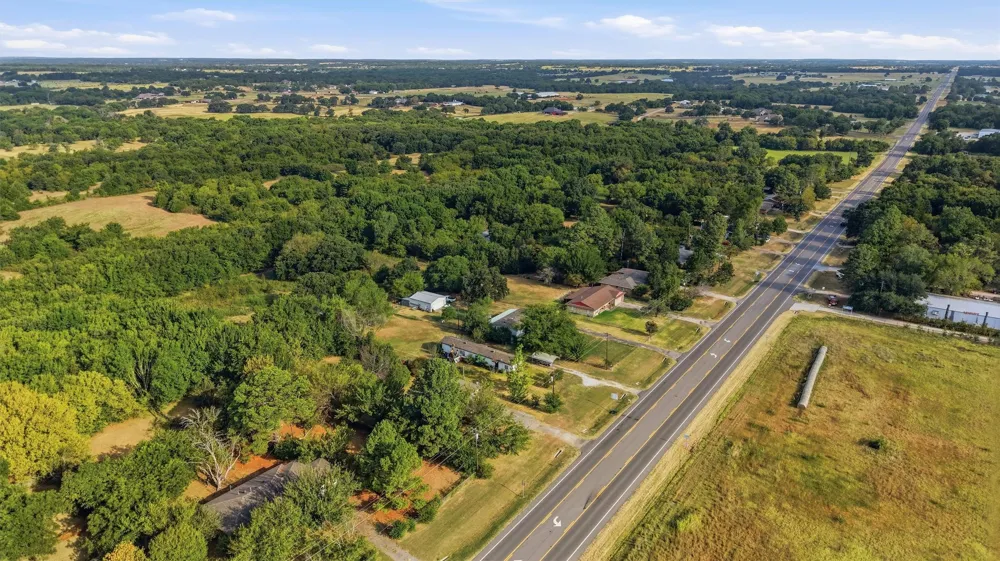 1017 Highway 377 Whitesboro, TX 76273