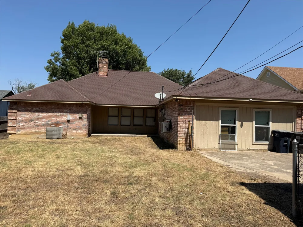 6313 Overlake Drive Fort Worth, TX 76135