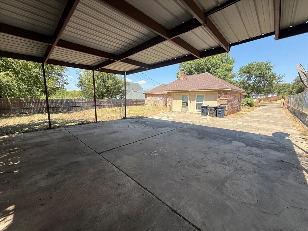 6313 Overlake Drive Fort Worth, TX 76135