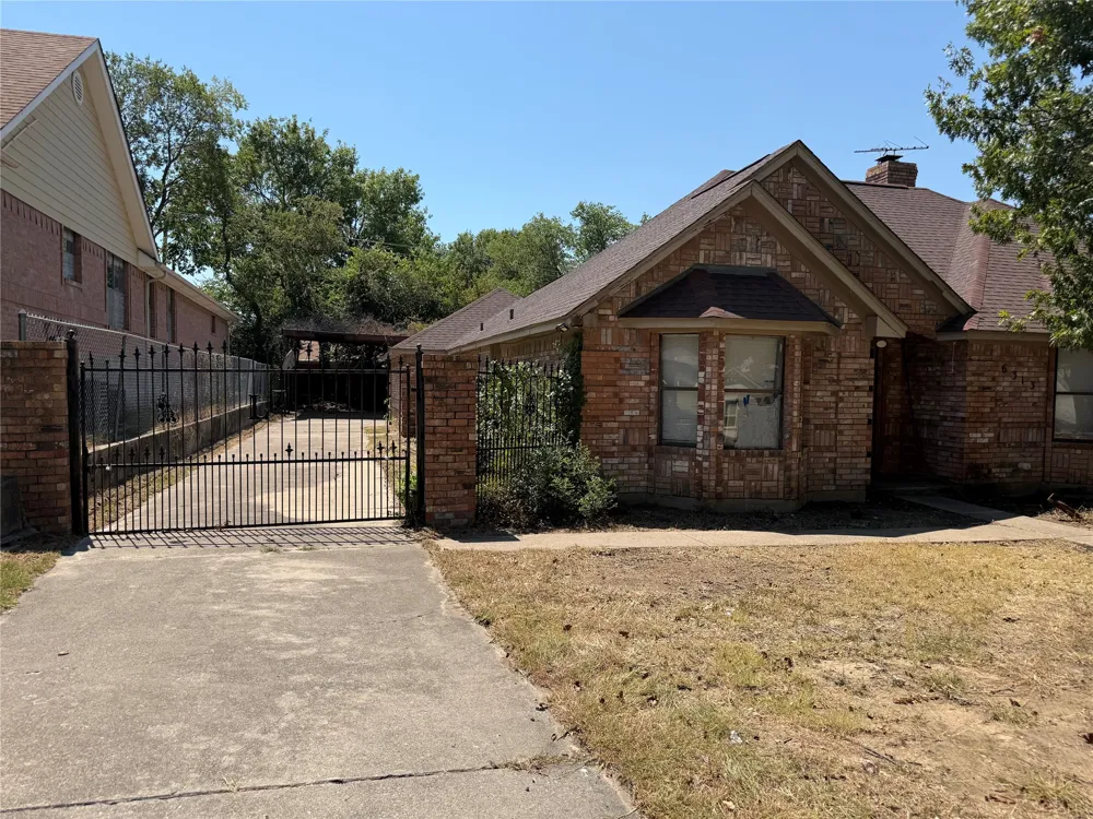 6313 Overlake Drive Fort Worth, TX 76135