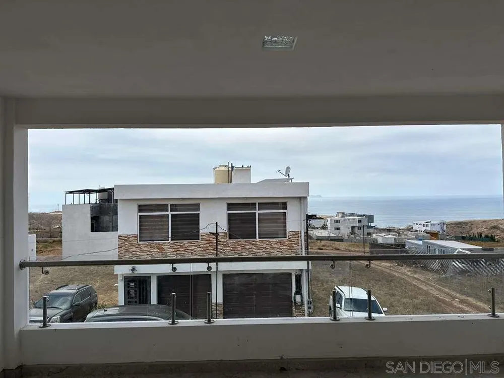 206 Ave. Santa Monica, Col. San Miguel Tijuana Mexico Other, CA 99999