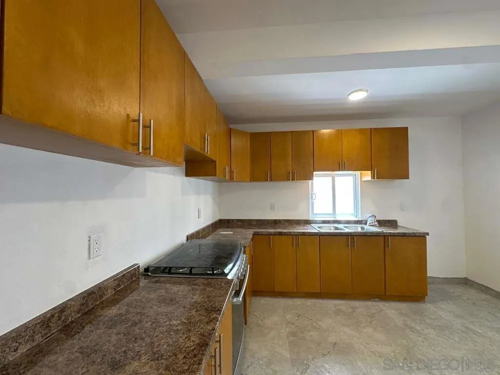 206 Ave. Santa Monica, Col. San Miguel Tijuana Mexico Other, CA 99999