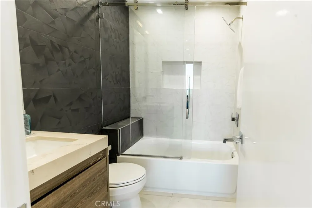 8148 Gould Avenue Hollywood Hills, CA 90046