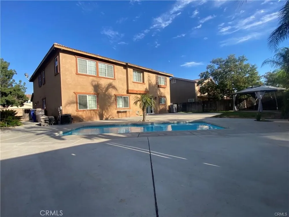 9297 San Rafael Arcangel Ln Riverside, CA 92508