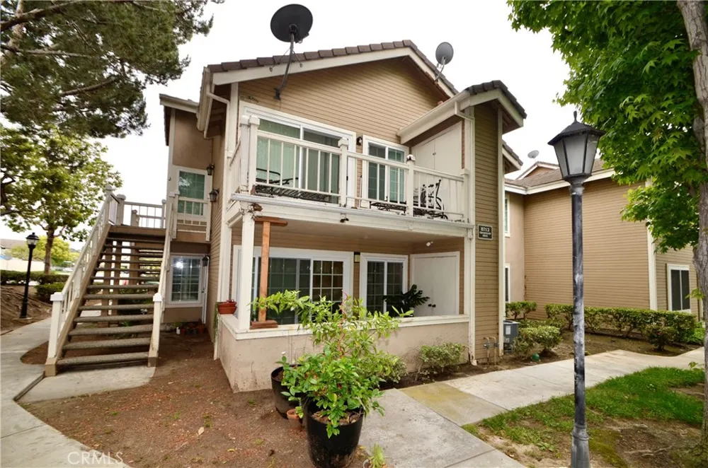 8712 Chessington Drive #255D Inglewood, CA 90305