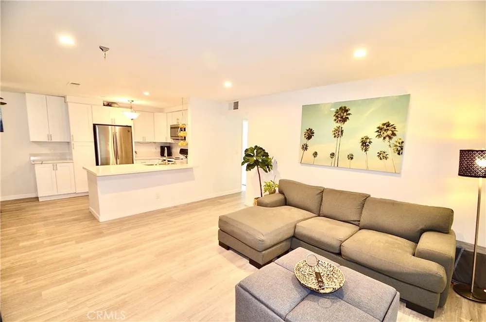 8712 Chessington Drive #255D Inglewood, CA 90305