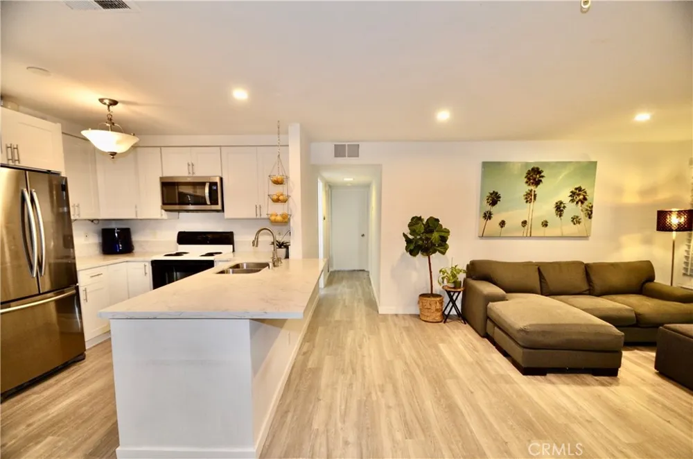 8712 Chessington Drive #255D Inglewood, CA 90305