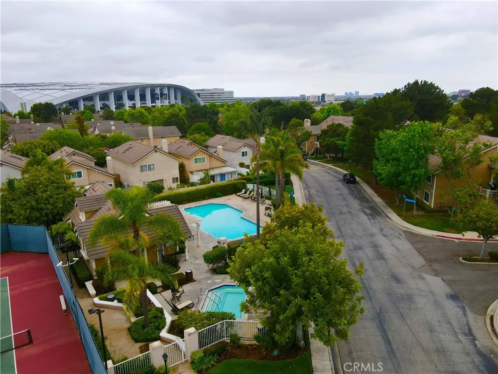 8712 Chessington Drive #255D Inglewood, CA 90305