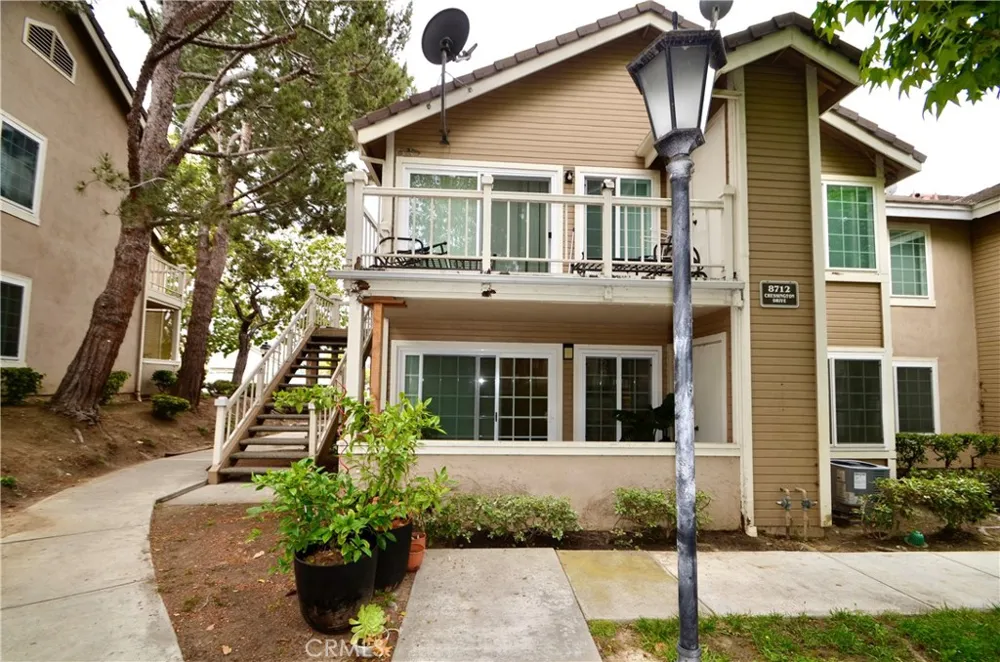 8712 Chessington Drive #255D Inglewood, CA 90305