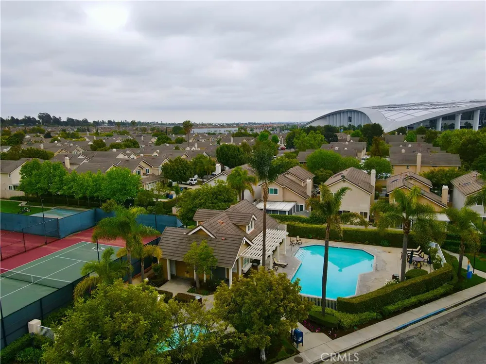 8712 Chessington Drive #255D Inglewood, CA 90305